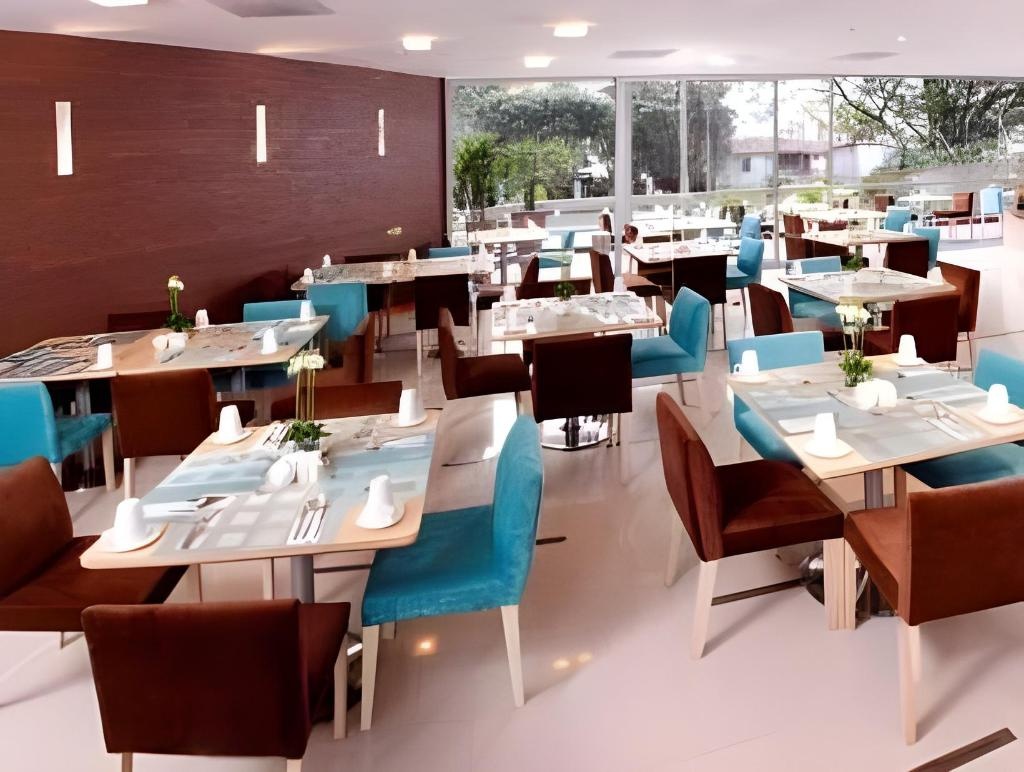 Hotel Estelar Blue  Dining  Coffee Shop 14   Copy
